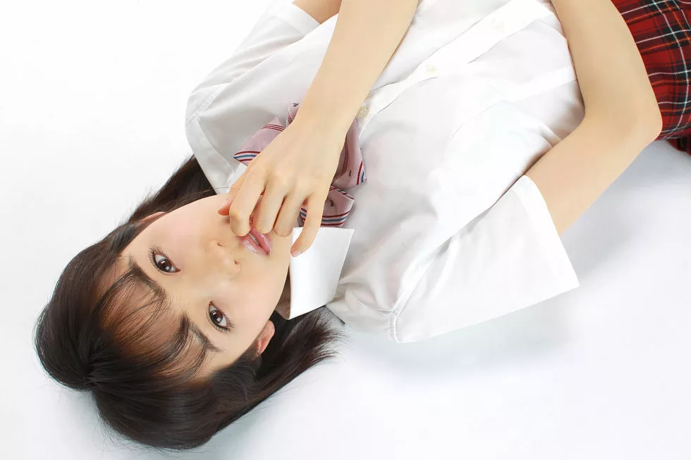 Xgyw.Org_[YS Web]Vol.567_日本写真美女清水美里纯美学生装写真47P