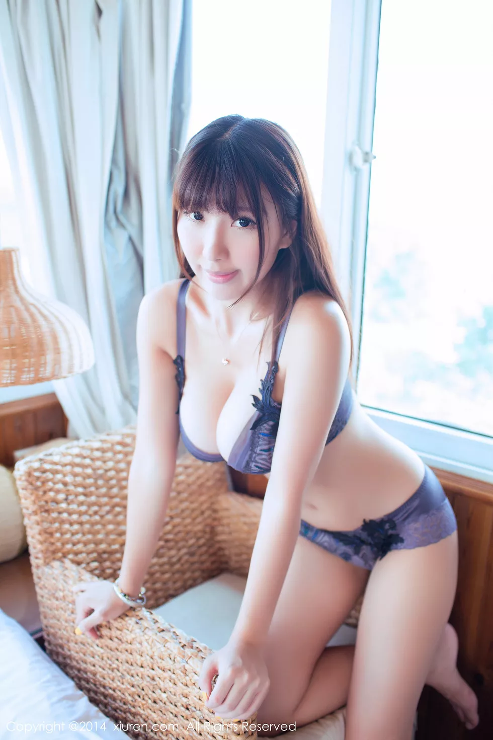 Xgyw.Org_XiuRen第224期_爆乳美女晓茜sunny性感内衣秀美乳诱惑写真72P