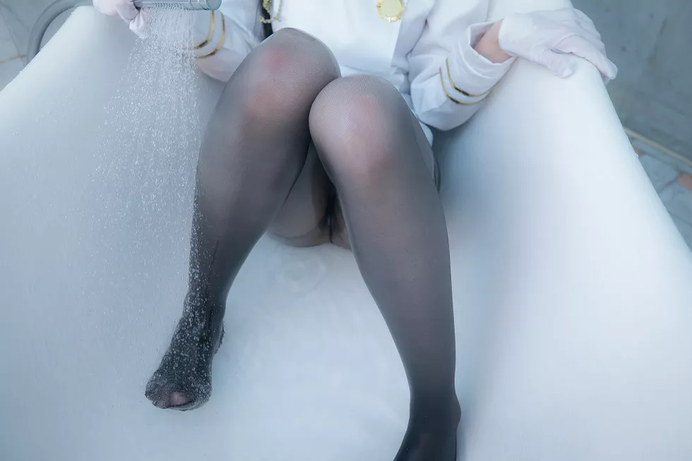 Xgyw.Org_[Cosplay精选]《高雄&爱宕》性感兔女郎私房内衣系列秀完美身材豪乳诱惑写真461P