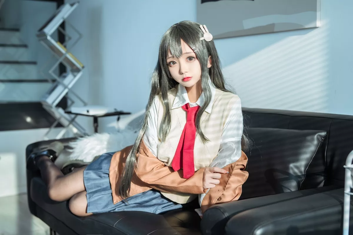 Xgyw.Org_Cosplay美女日奈娇麻衣校服主题私房性感学生制服半脱露蕾丝内衣迷人诱惑写真73P