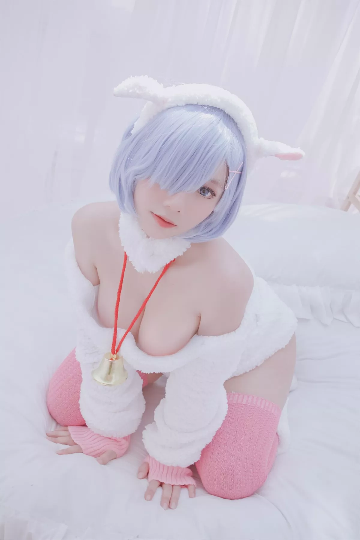 Xgyw.Org_越南小姐姐Messie Huang-Rem the sheep主题脱纯白服饰露性感内衣诱惑写真46P