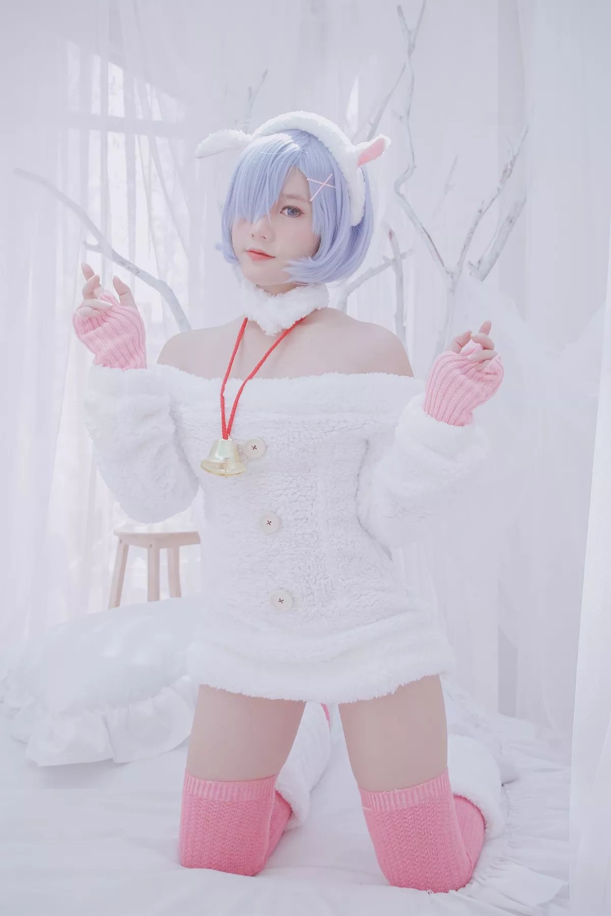 Xgyw.Org_越南小姐姐Messie Huang-Rem the sheep主题脱纯白服饰露性感内衣诱惑写真46P