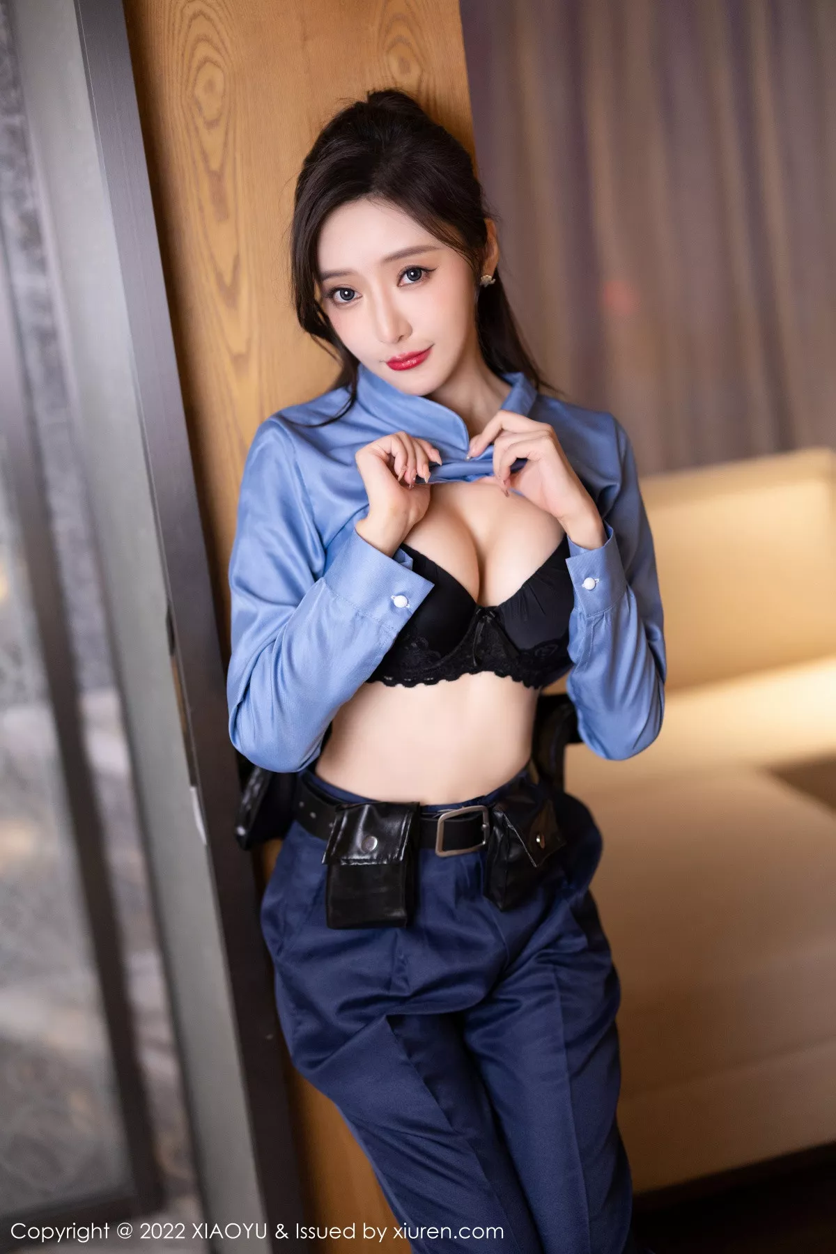 Xgyw.Org_[XiaoYu画语界]Vol.929_女神王馨瑶yanni脱蓝色女警官制服露黑色蕾丝内衣完美诱惑写真80P