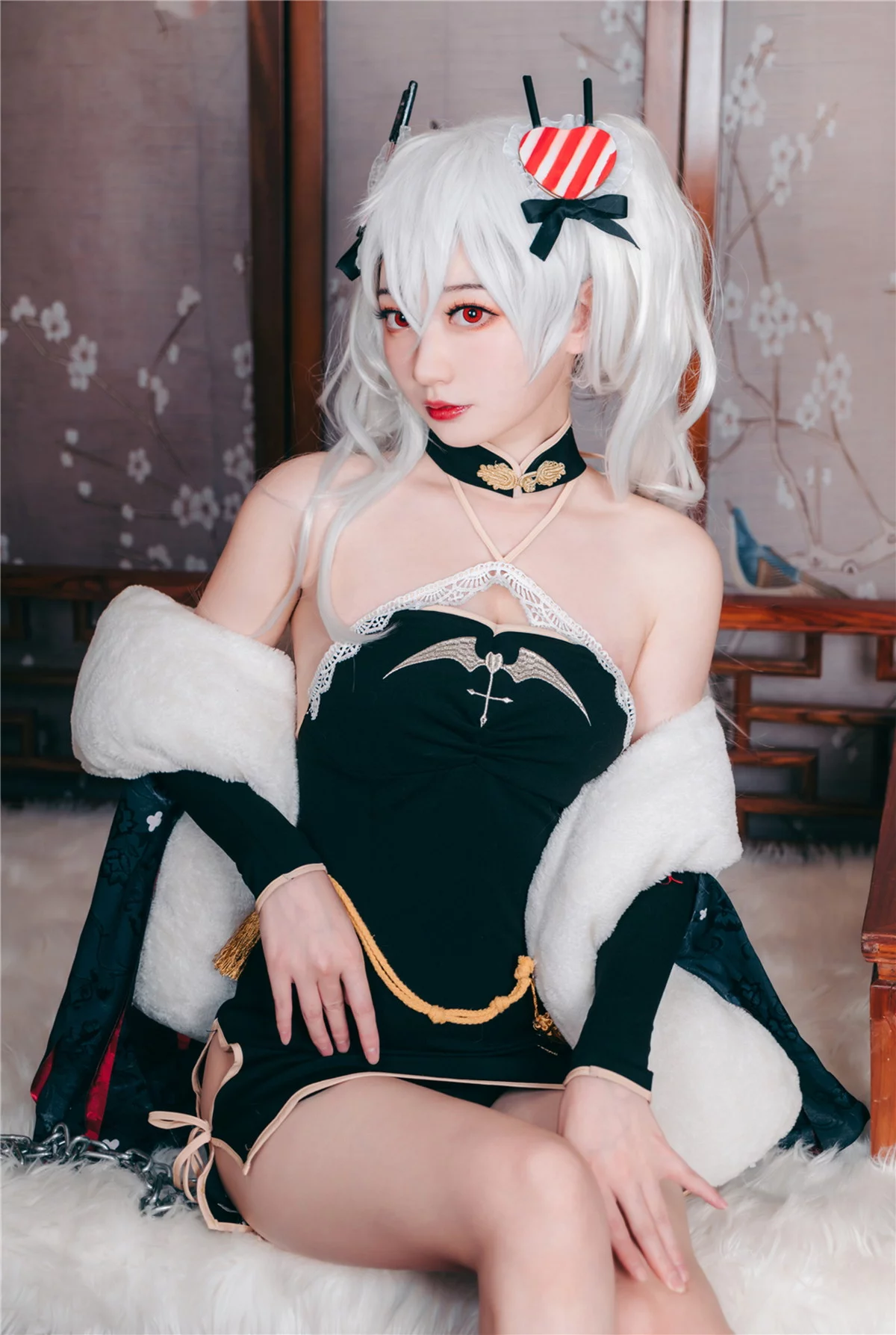 Xgyw.Org_Cosplay美女桃墨公子吸血鬼旗袍主题私房性感低胸高开旗袍秀豪乳翘臀诱惑写真40P