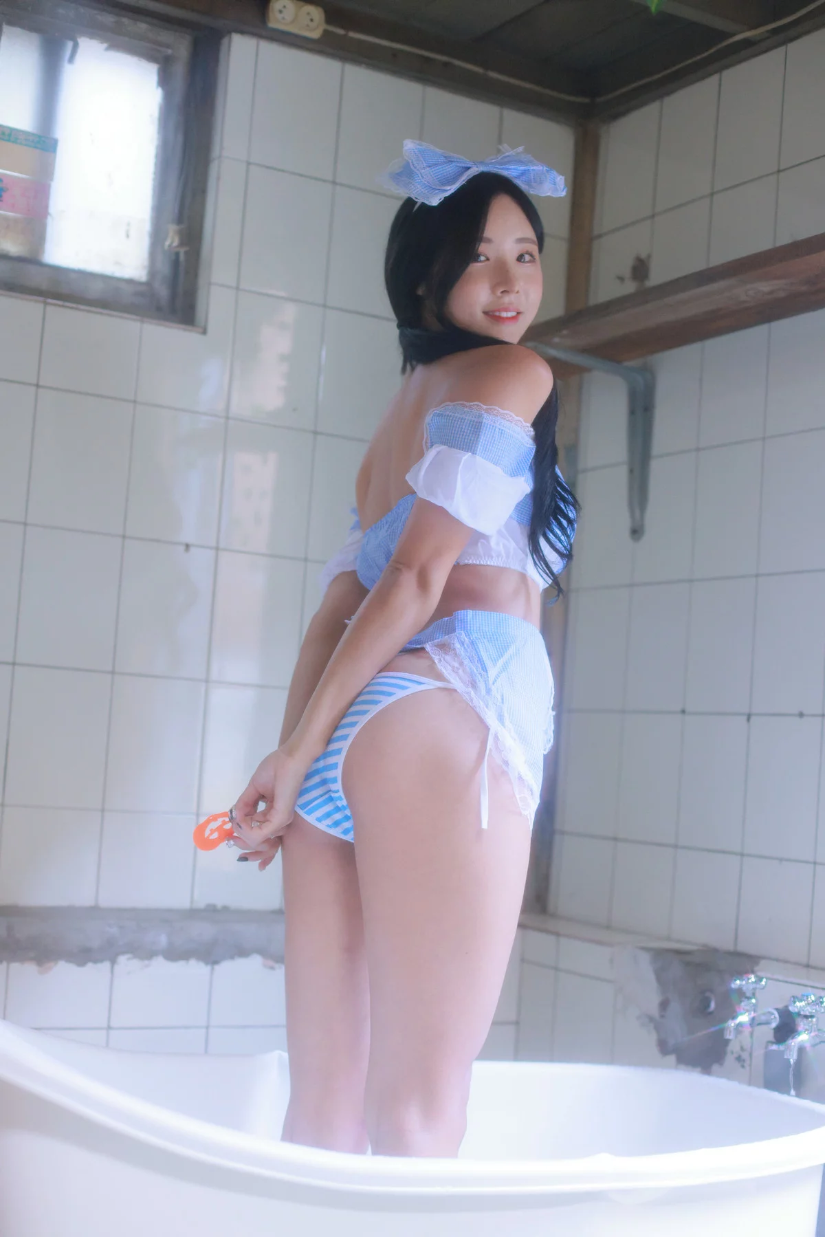 Xgyw.Org_韩国美女模特Habin-Underwear03主题浴室女仆装+灰色短毛衣秀完美身材诱惑写真155P