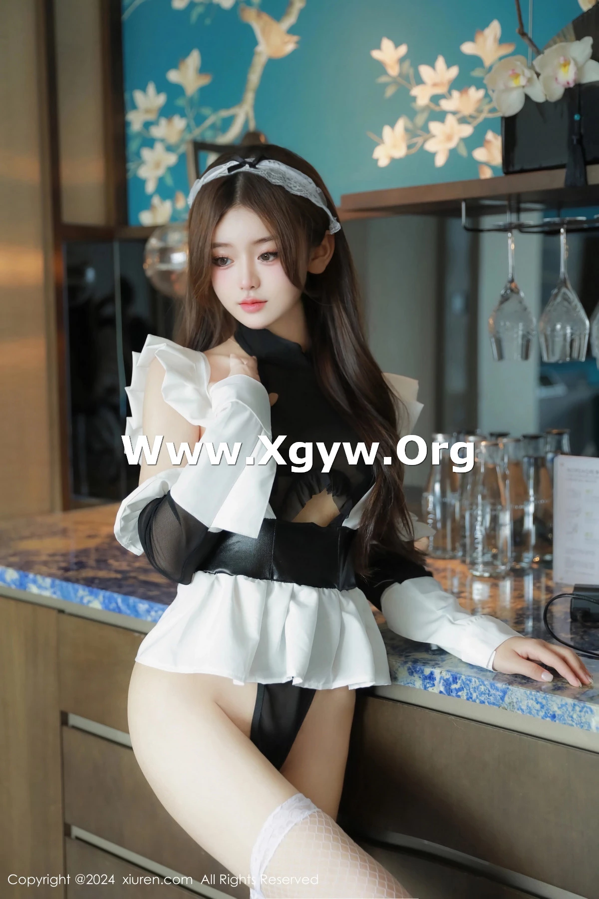 Xgyw.Org_XiuRen第8282期_模特媃柔rourou性感情趣女仆装配白色网袜秀柔美身段诱惑写真81P