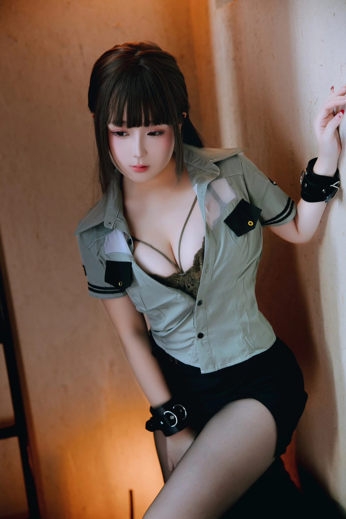 Xgyw.Org_Cosplay美女日奈娇教官主题私房性感制服配开档黑丝半脱秀火辣身材极致诱惑写真151P