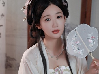 XiuRen第8898期_模特唐安琪性感浅色古装服饰配超薄无内肉丝秀曼妙身姿诱惑写真81P