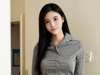[XINGYAN星颜社]VOL.287_模特Erikaki性感灰色上衣配黑短裙露黑色内衣秀曼妙身姿迷人写真85P